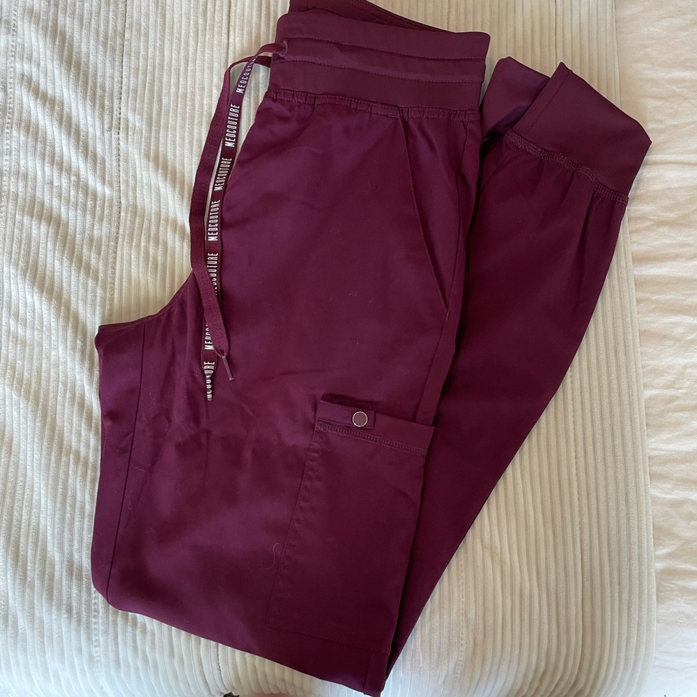 Medcouture Jogger Scrub Bottoms Maroon XS Tall